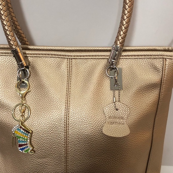 Beautiful Pale Gold Leather Handbag NWOT - Picture 5 of 8